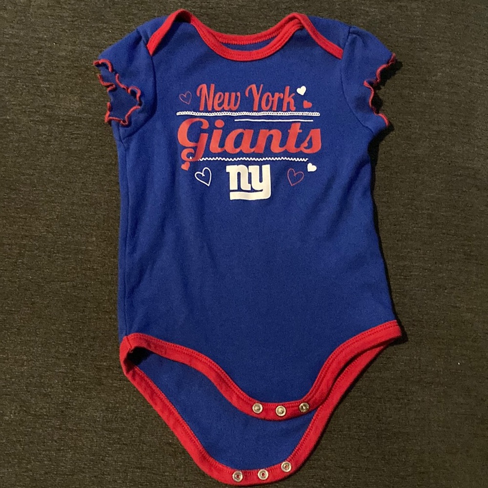 NY GIANTS NFL team apparel 18M bodysuit girls